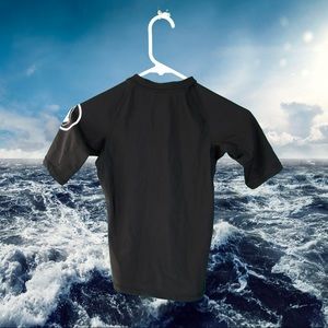 Volcom water shirt US10y